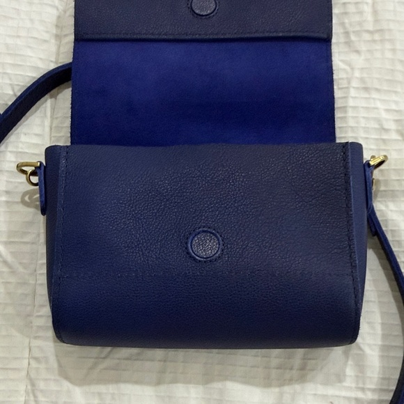 Portland Leather Cobalt Mini Metro Crossbody Bag - Picture 9 of 11